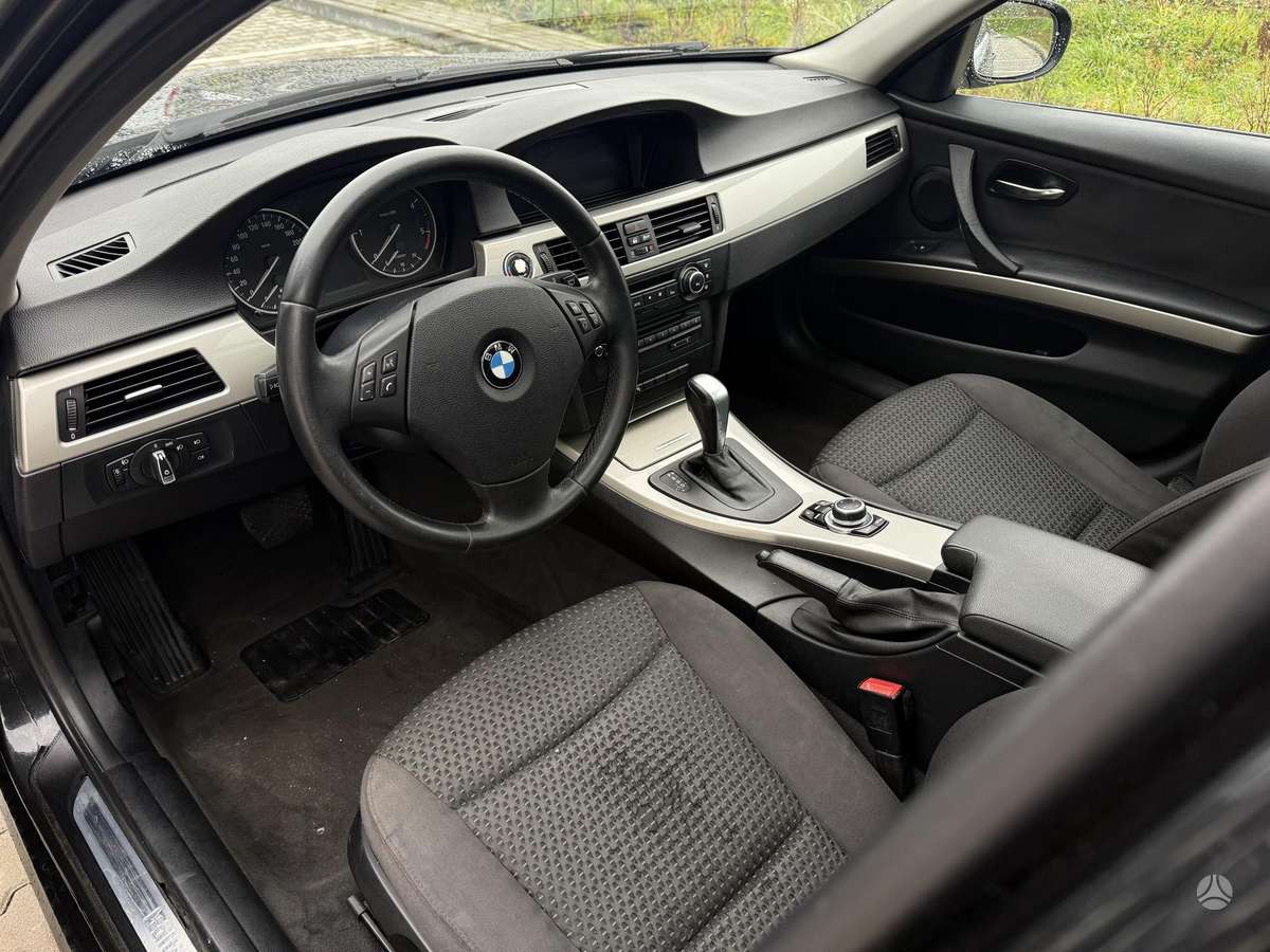 BMW 318, 2.0 l., wagon