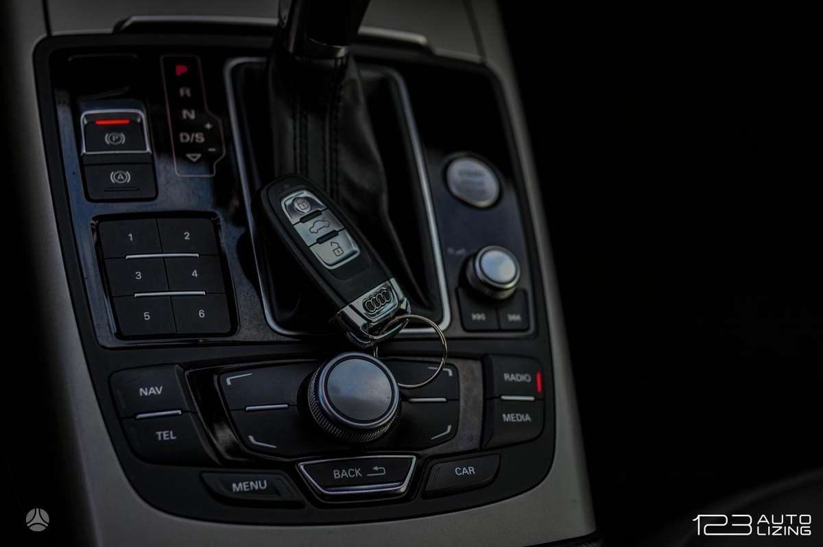 Audi A6, 3.0 l., universalas