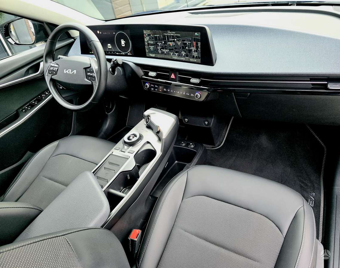 Kia EV6, 77 kWh, off-road / crossover