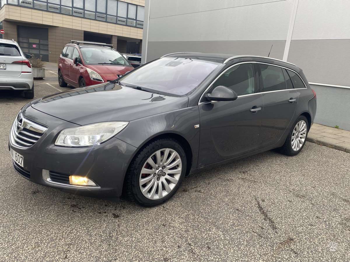 Opel Insignia, 2.0 l., universalas