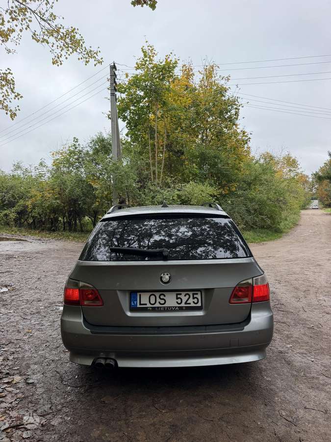 BMW 525, 2.5 l., universalas