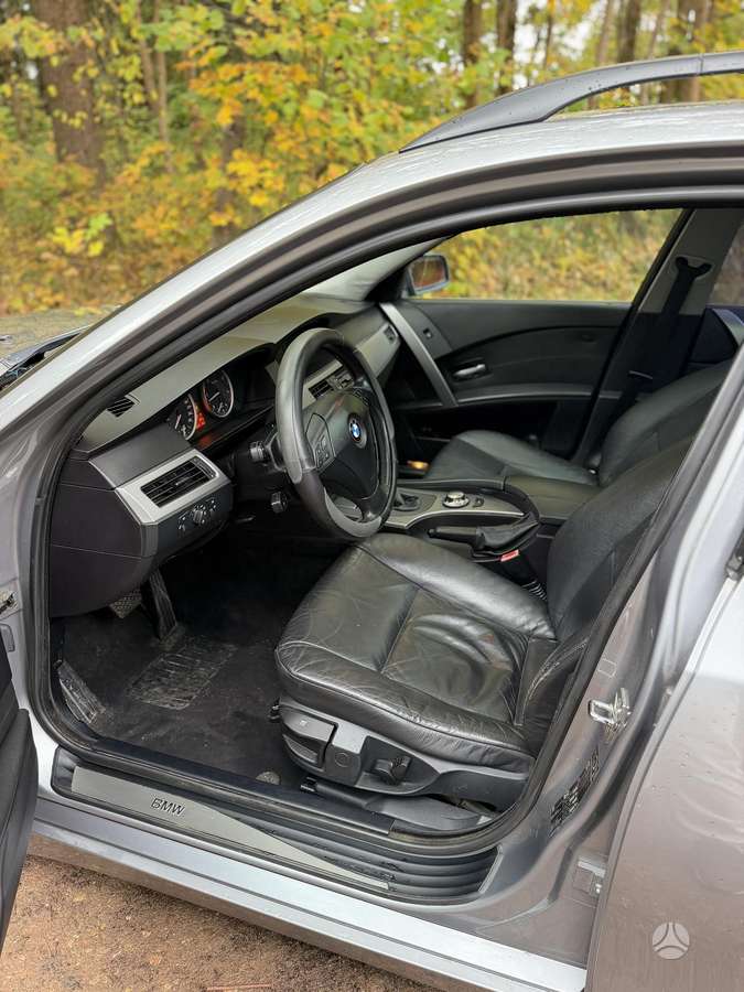 BMW 525, 2.5 l., universalas