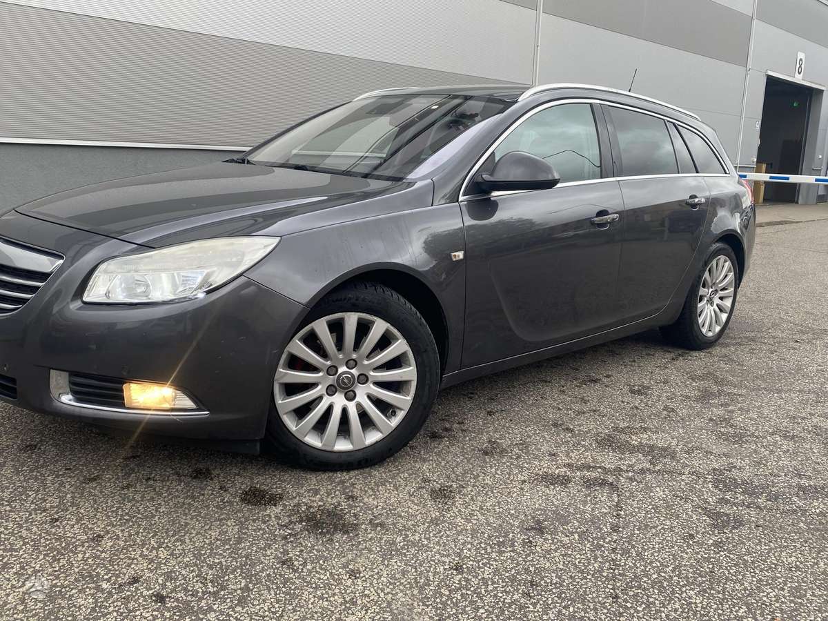 Opel Insignia, 2.0 l., Универсал