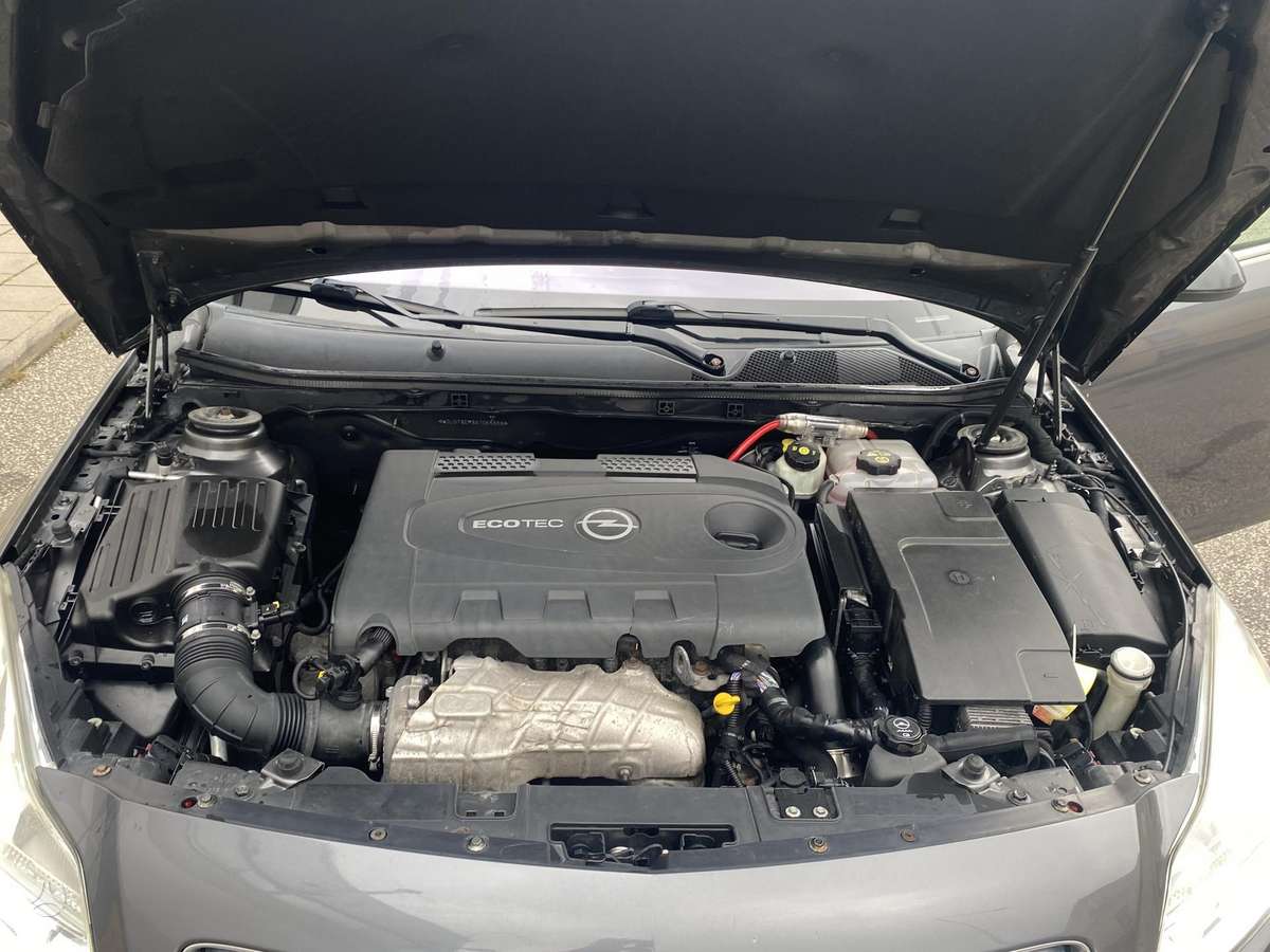 Opel Insignia, 2.0 l., Универсал