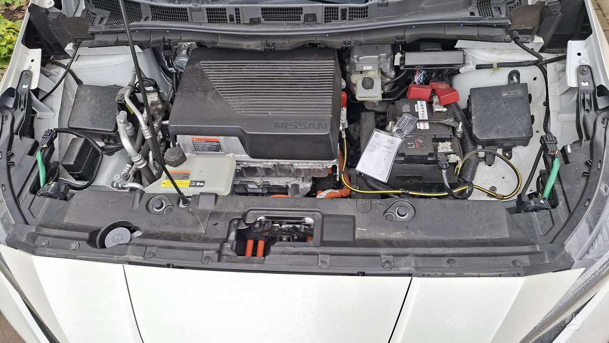 Nissan Leaf, Хэтчбек