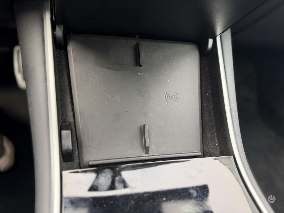 Tesla Model 3, saloon / sedan