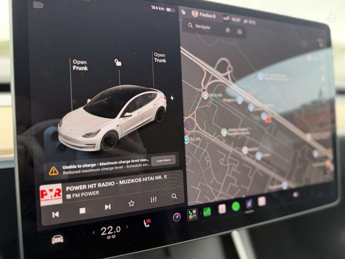 Tesla Model 3, sedanas