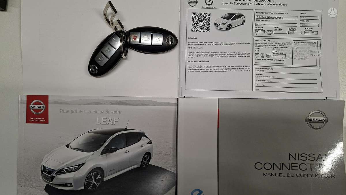 Nissan Leaf, hatchback