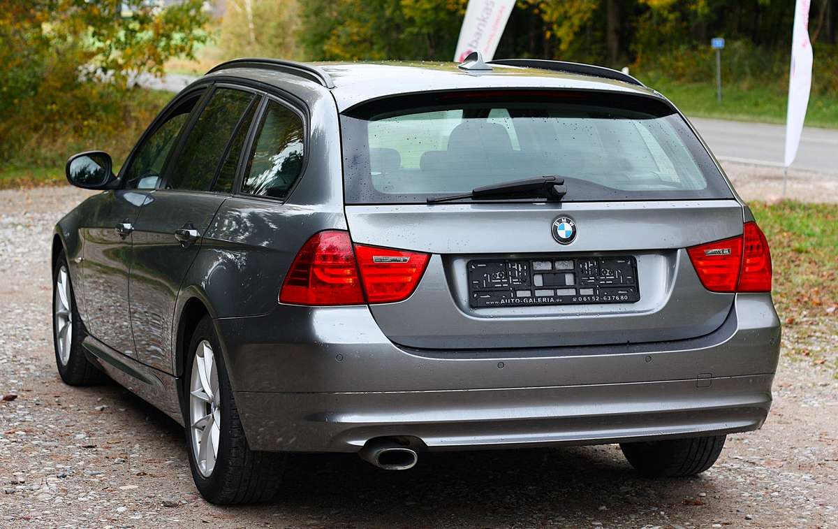 BMW 320, 2.0 l., wagon