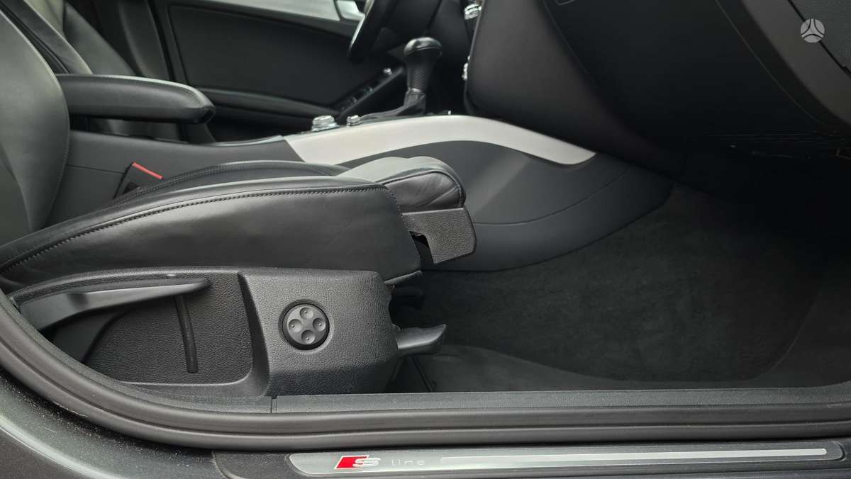 Audi A4, 3.0 l., universalas