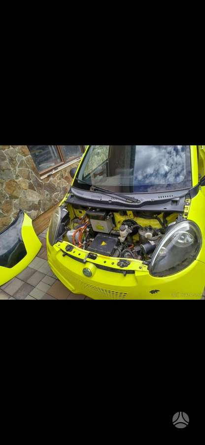 Zhidou D1 L7e, hatchback