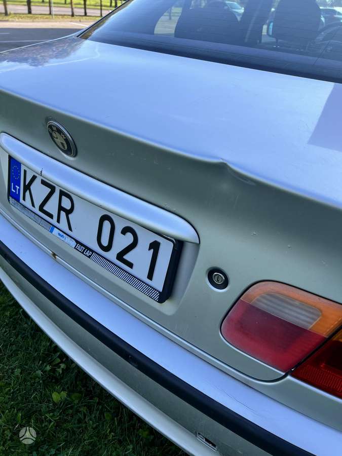 BMW 320, sedanas