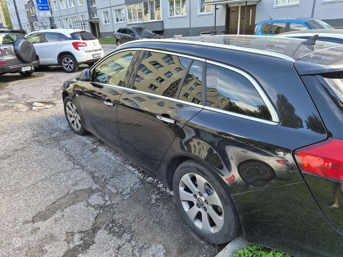 Opel Insignia, 2.0 l., Универсал