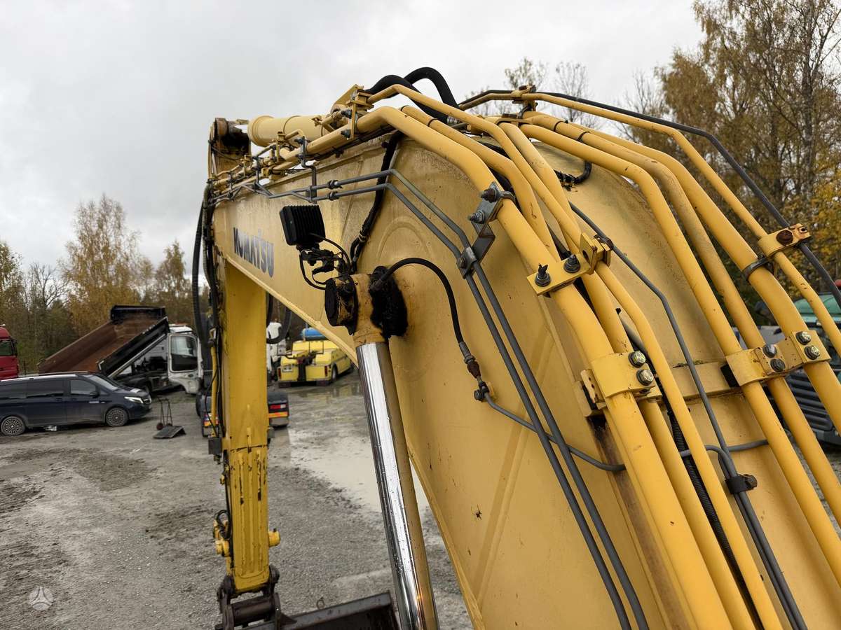 Komatsu PC160 LC8, экскаваторы