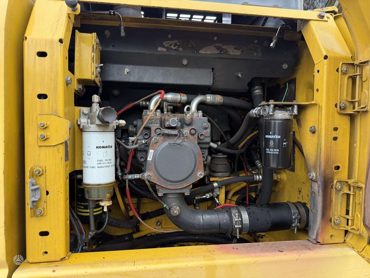 Komatsu PC160 LC8, ekskavatoriai