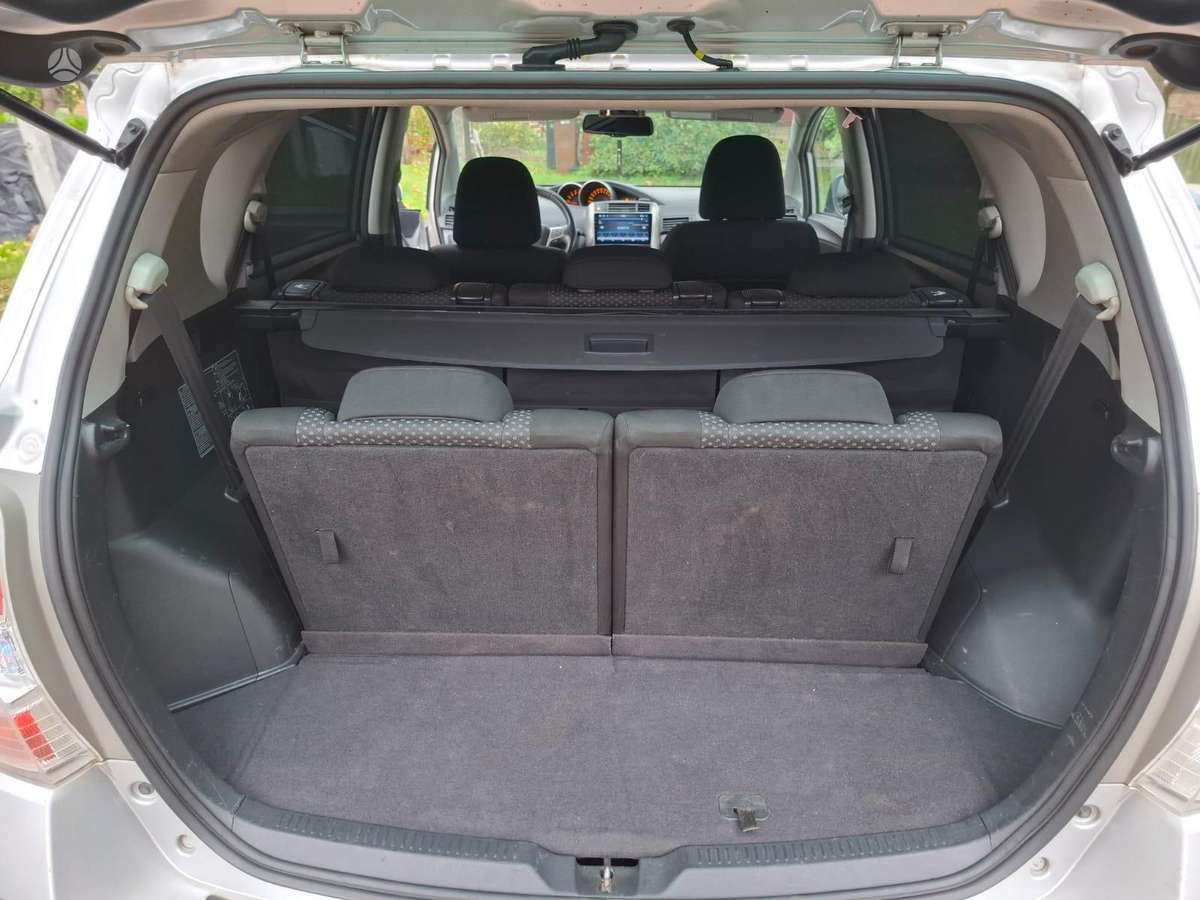 Toyota Verso, 2.2 l., Минивэн