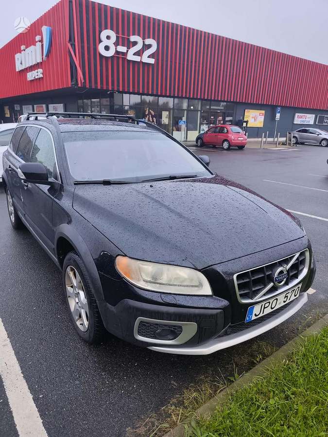 Volvo XC70, 2.4 l., wagon