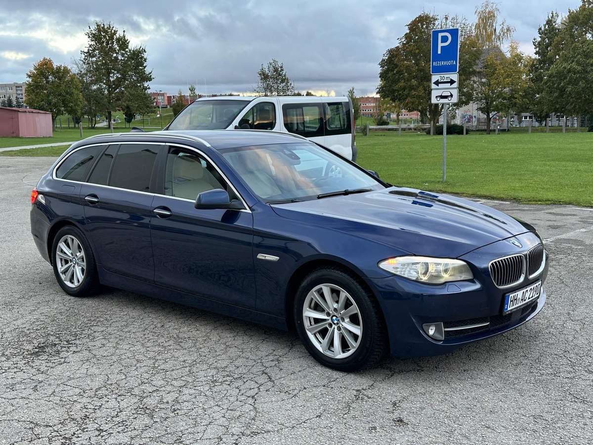 BMW 520, 2.0 l., wagon