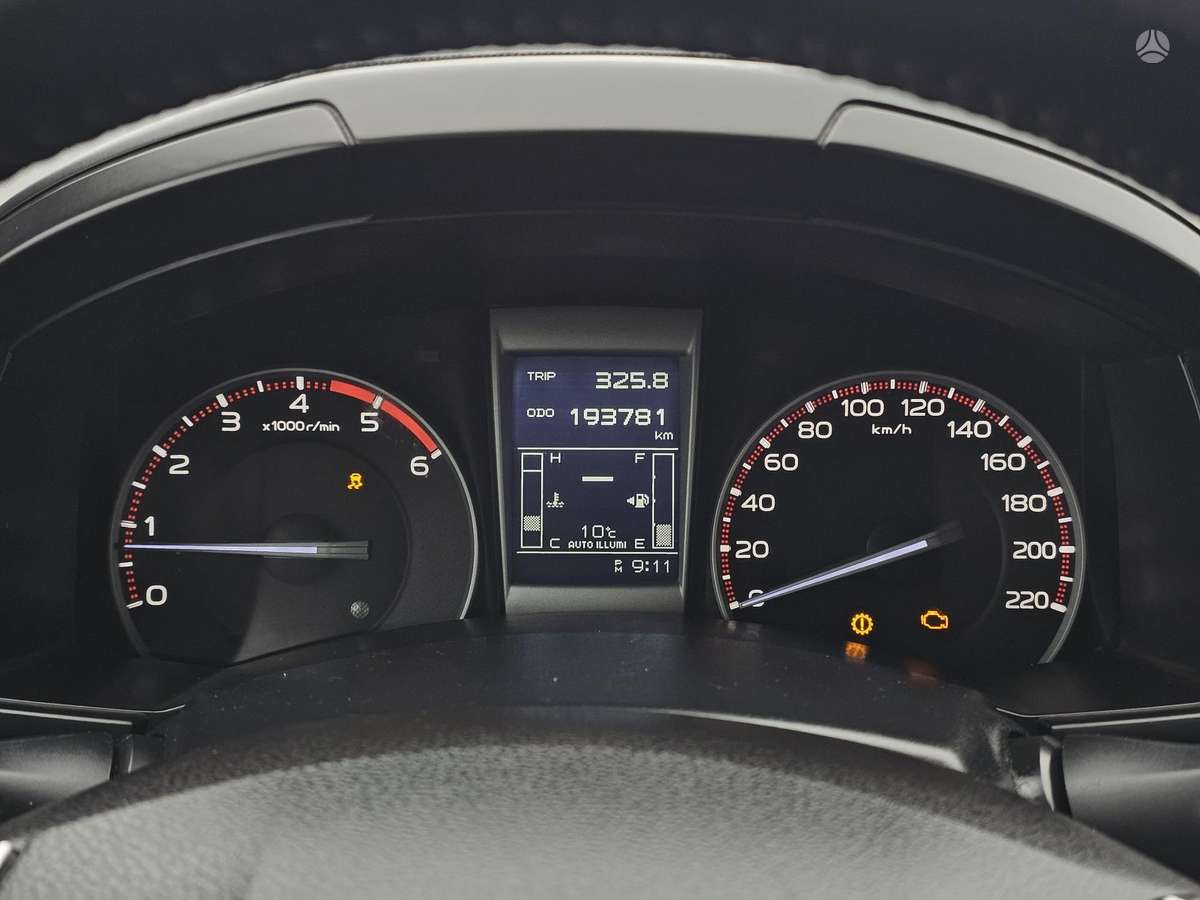 Isuzu D-Max, 2.5 l., off-road / crossover