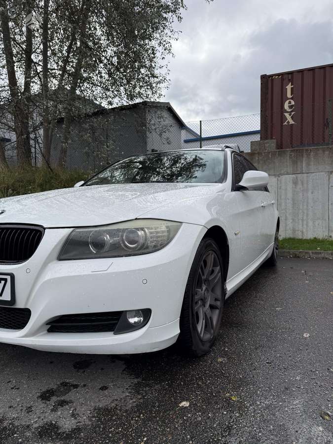 BMW 320, 2.0 l., universalas