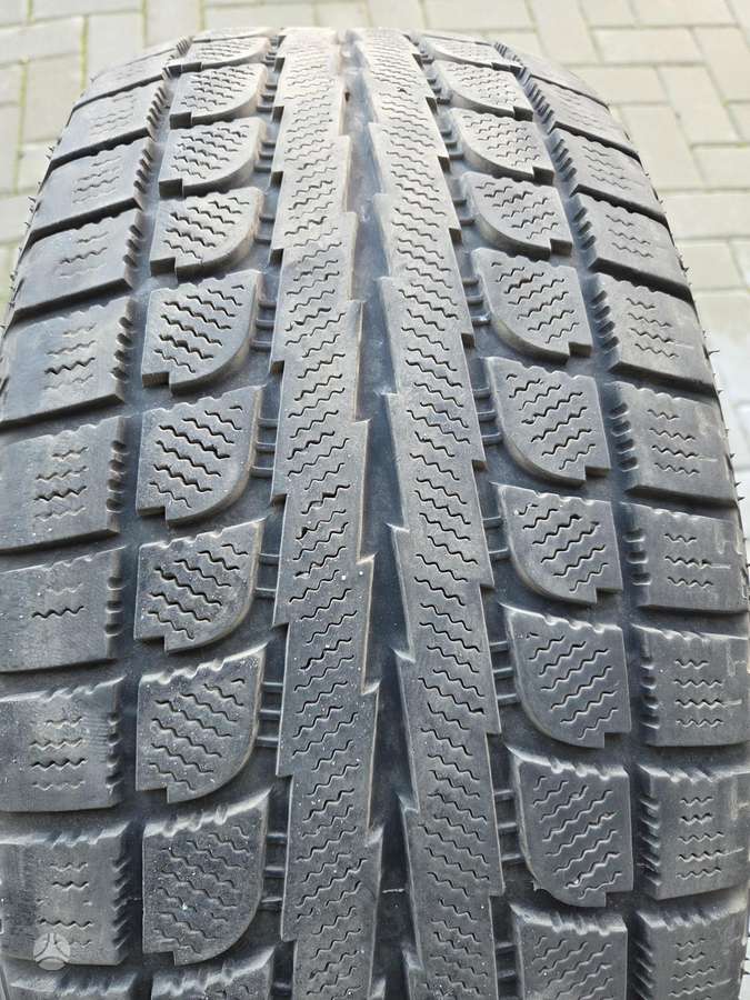 Maxtrek, winter 235/55 R17