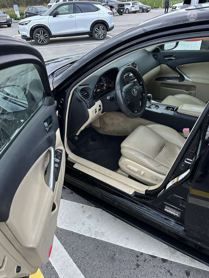 Lexus IS 250, 2.5 l., Седан