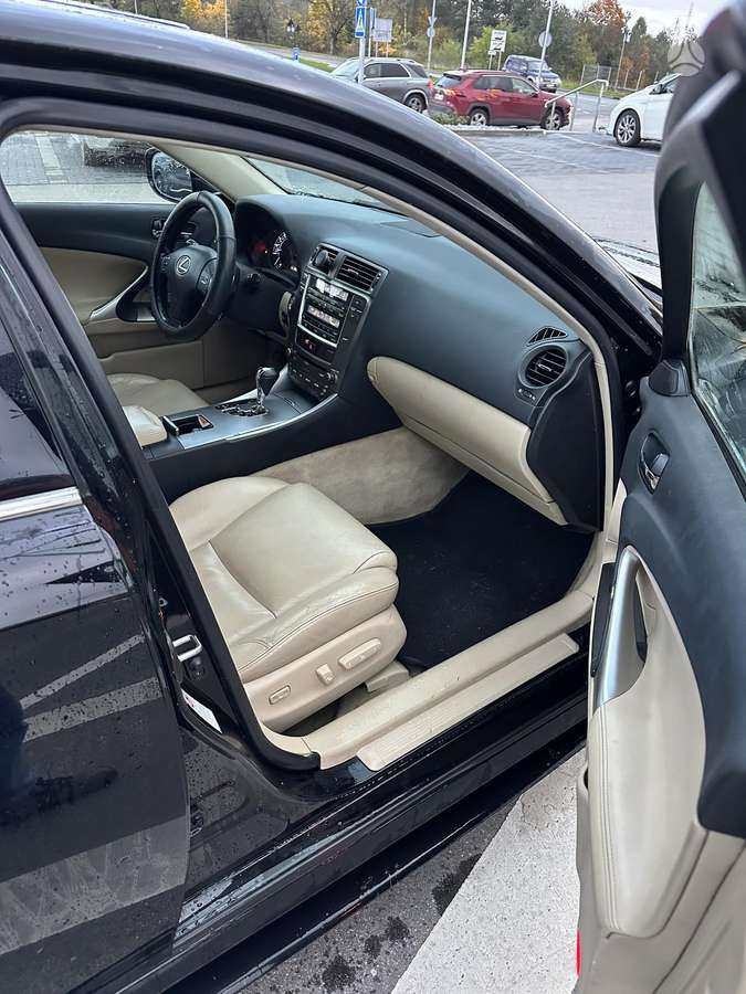 Lexus IS 250, 2.5 l., Седан