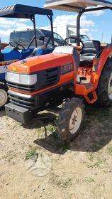 Iseki TX1300, traktoriai