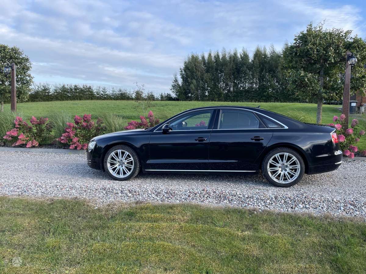 Audi A8, 3.0 l., Лимузин