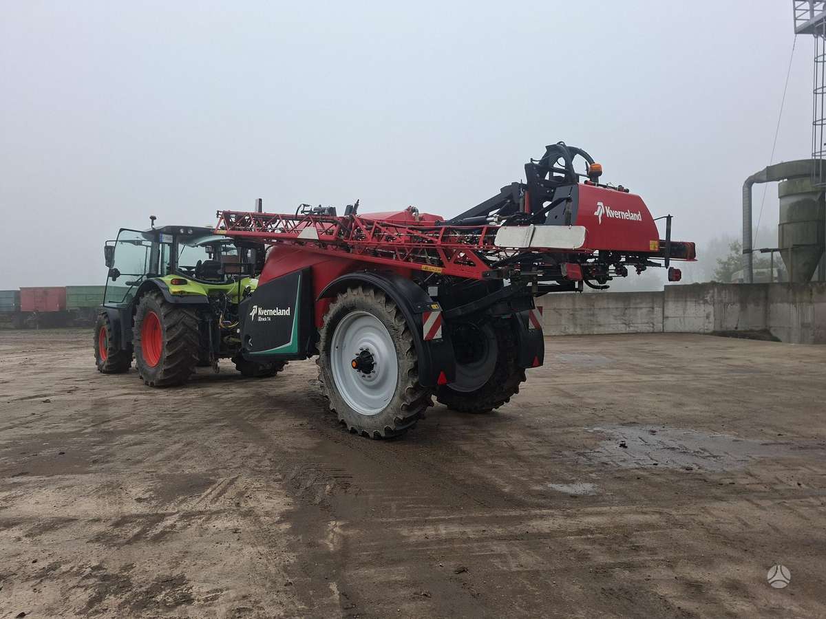 Kverneland Ixtrack T4 4600, разбрызгиватели