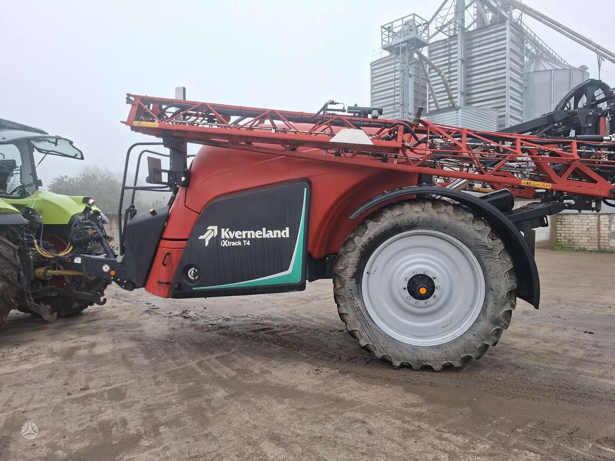 Kverneland Ixtrack T4 4600, разбрызгиватели