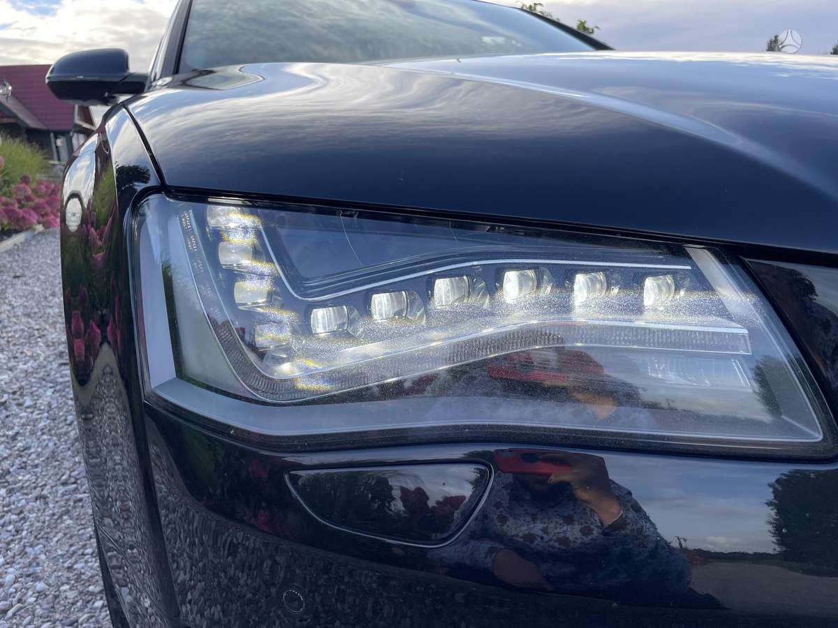 Audi A8, 3.0 l., Лимузин