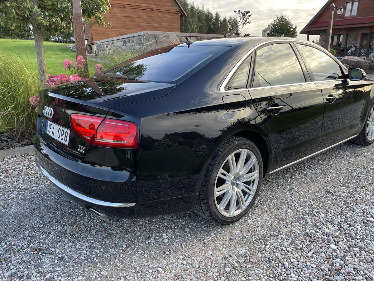 Audi A8, 3.0 l., Лимузин