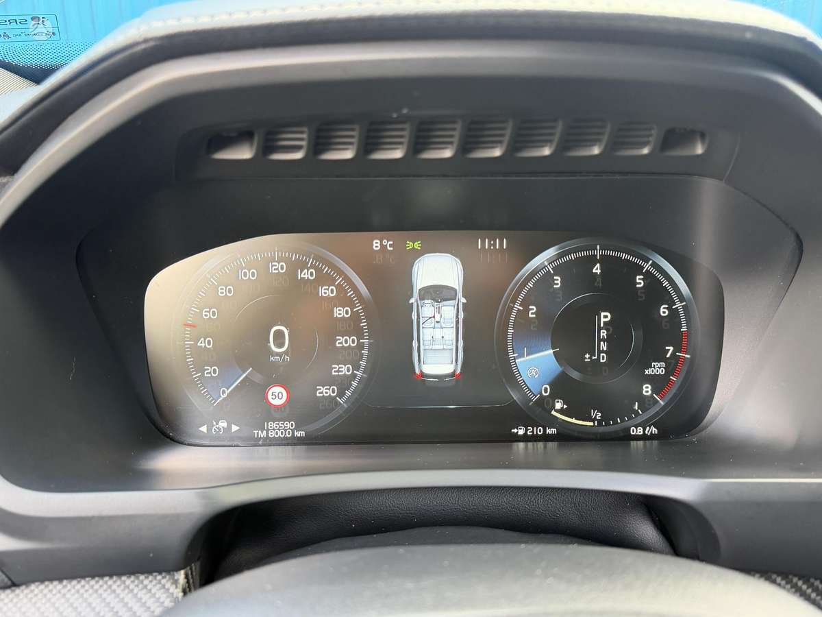Volvo XC90, 2.0 l., Минивэн