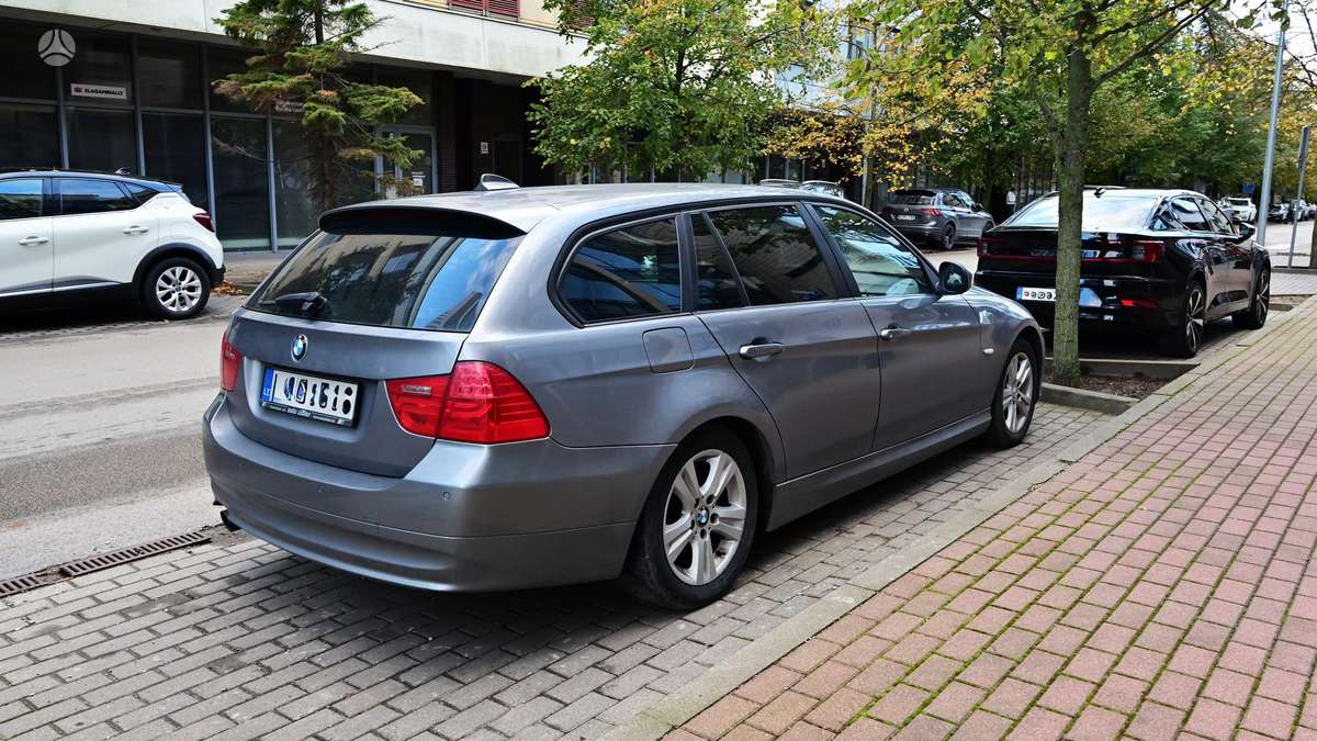 BMW 320, 2.0 l., wagon