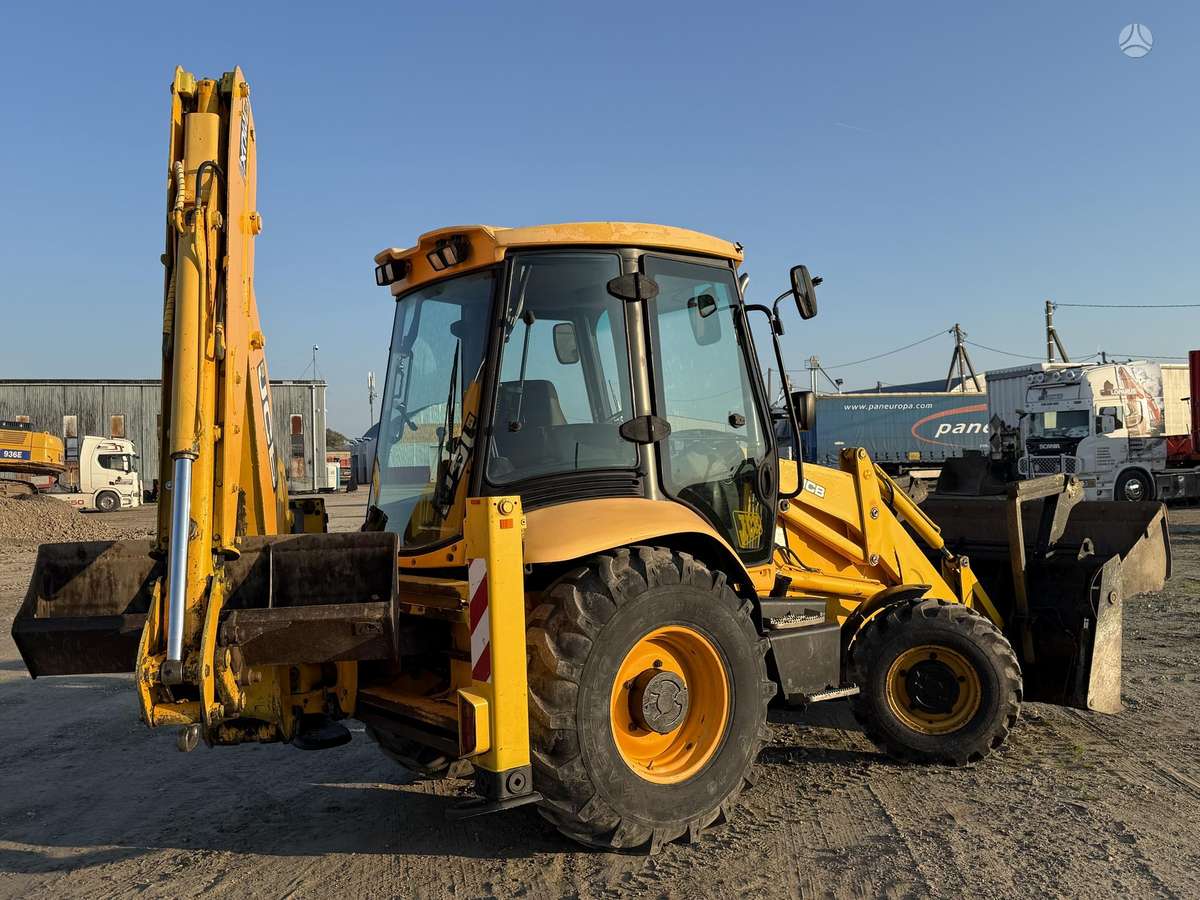 JCB 3 CX, excavator loader