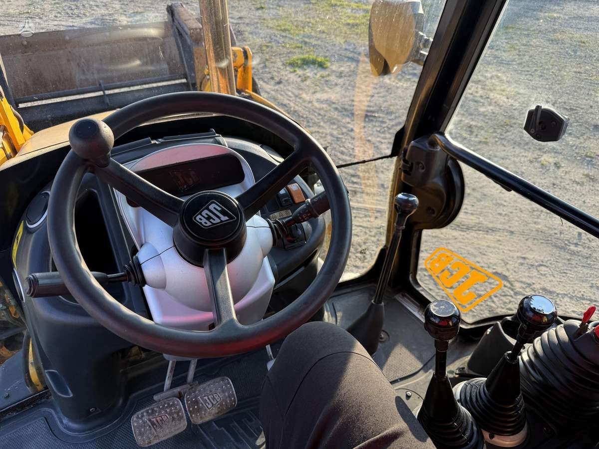 JCB 3 CX, excavator loader