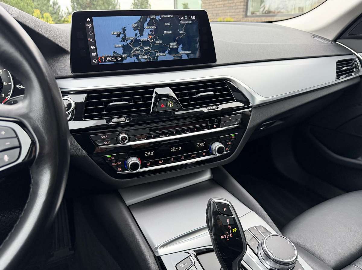 BMW 530, 2.0 l., wagon