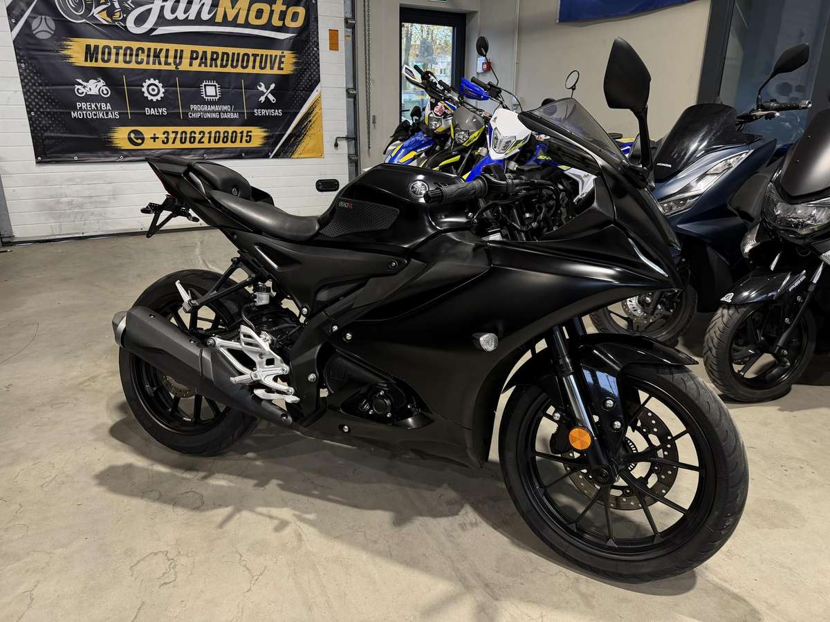Yamaha YZF 125cc, superbikes
