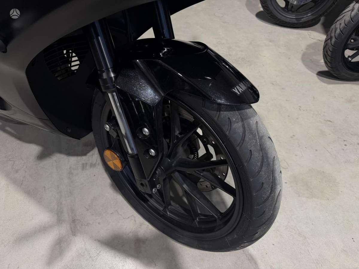 Yamaha YZF 125cc, superbikes