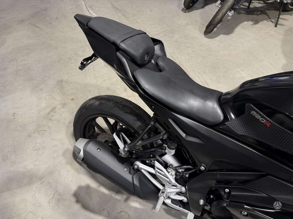 Yamaha YZF 125cc, superbikes