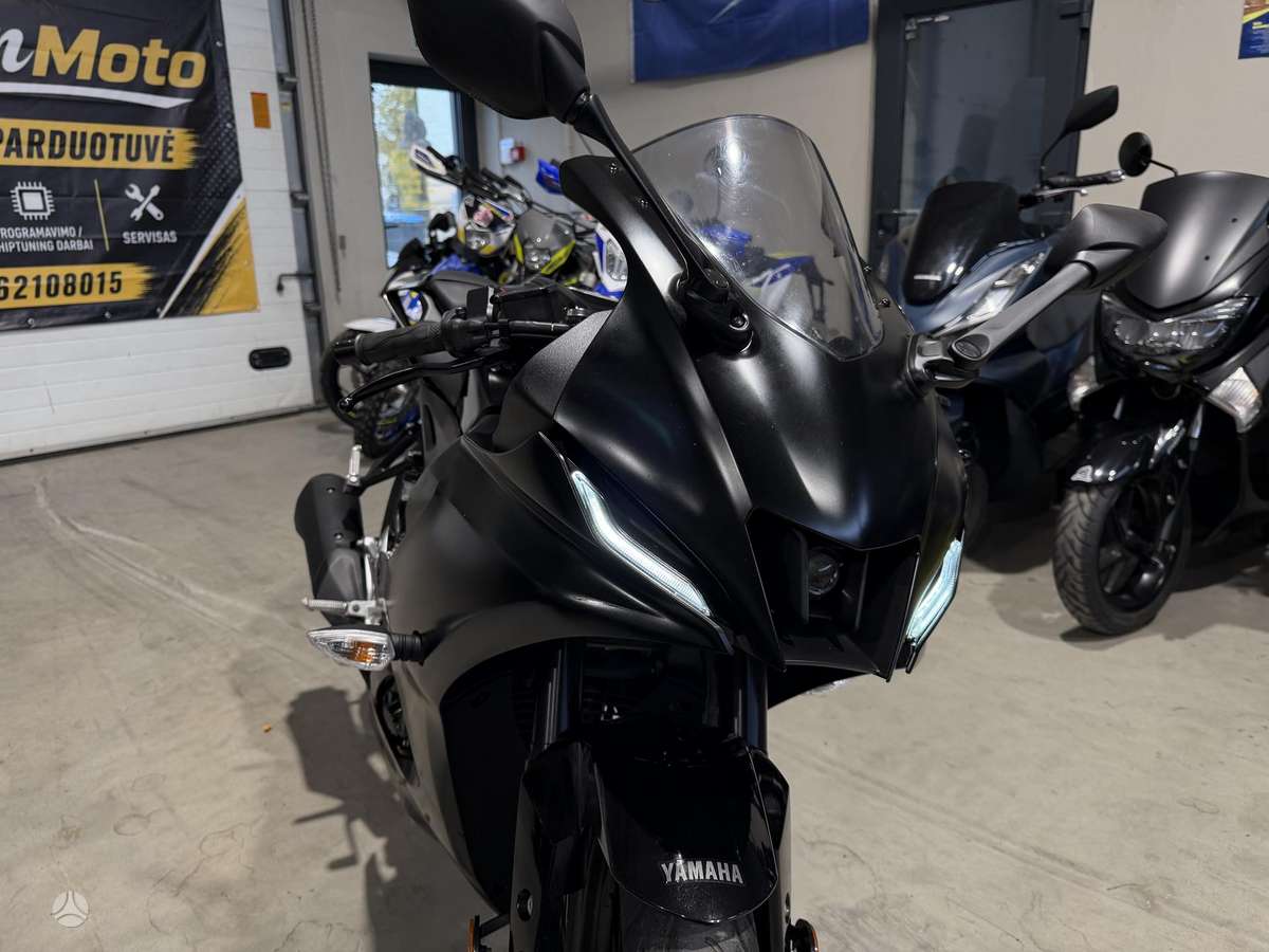 Yamaha YZF 125cc, superbikes