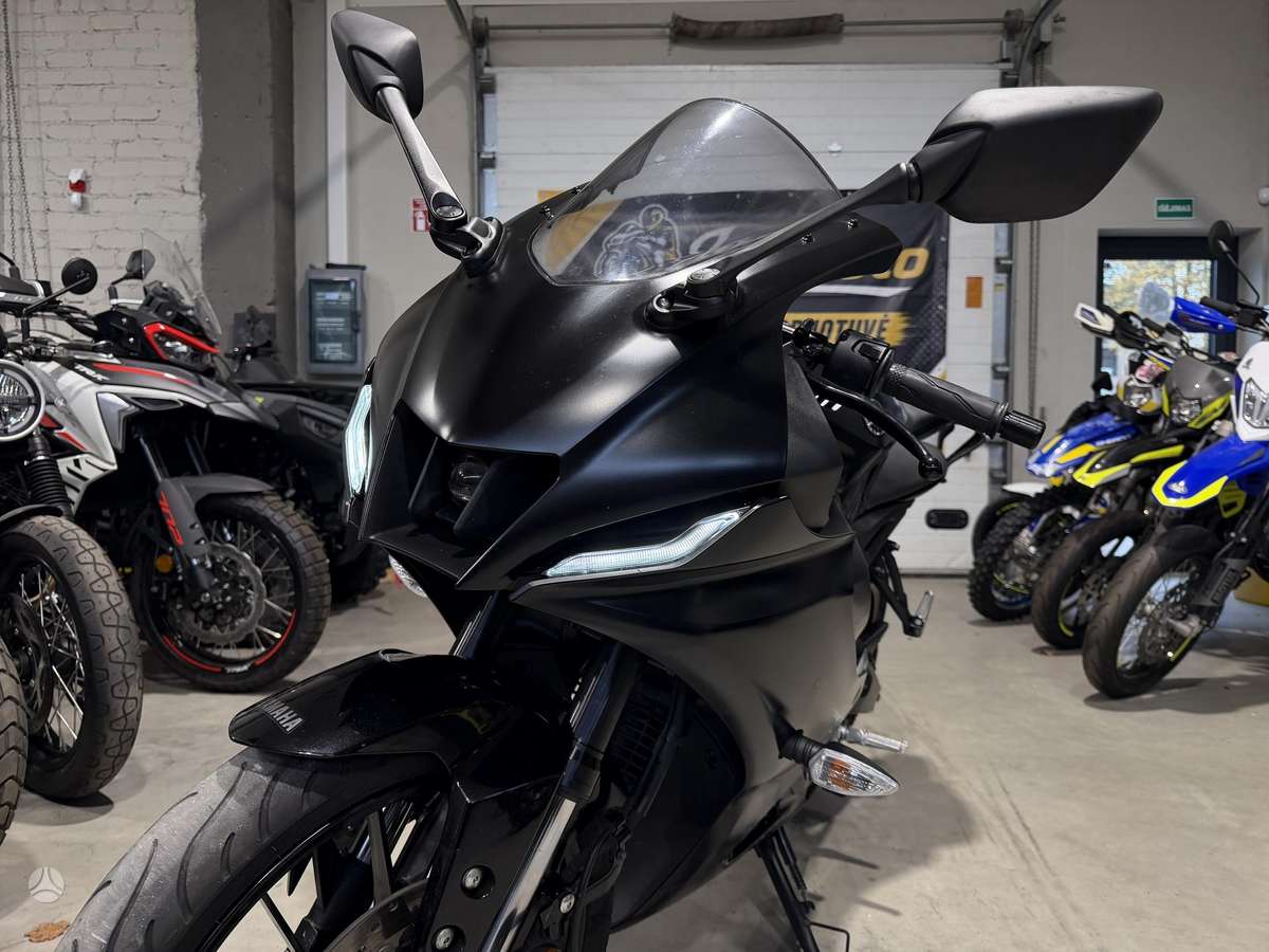 Yamaha YZF 125cc, superbikes
