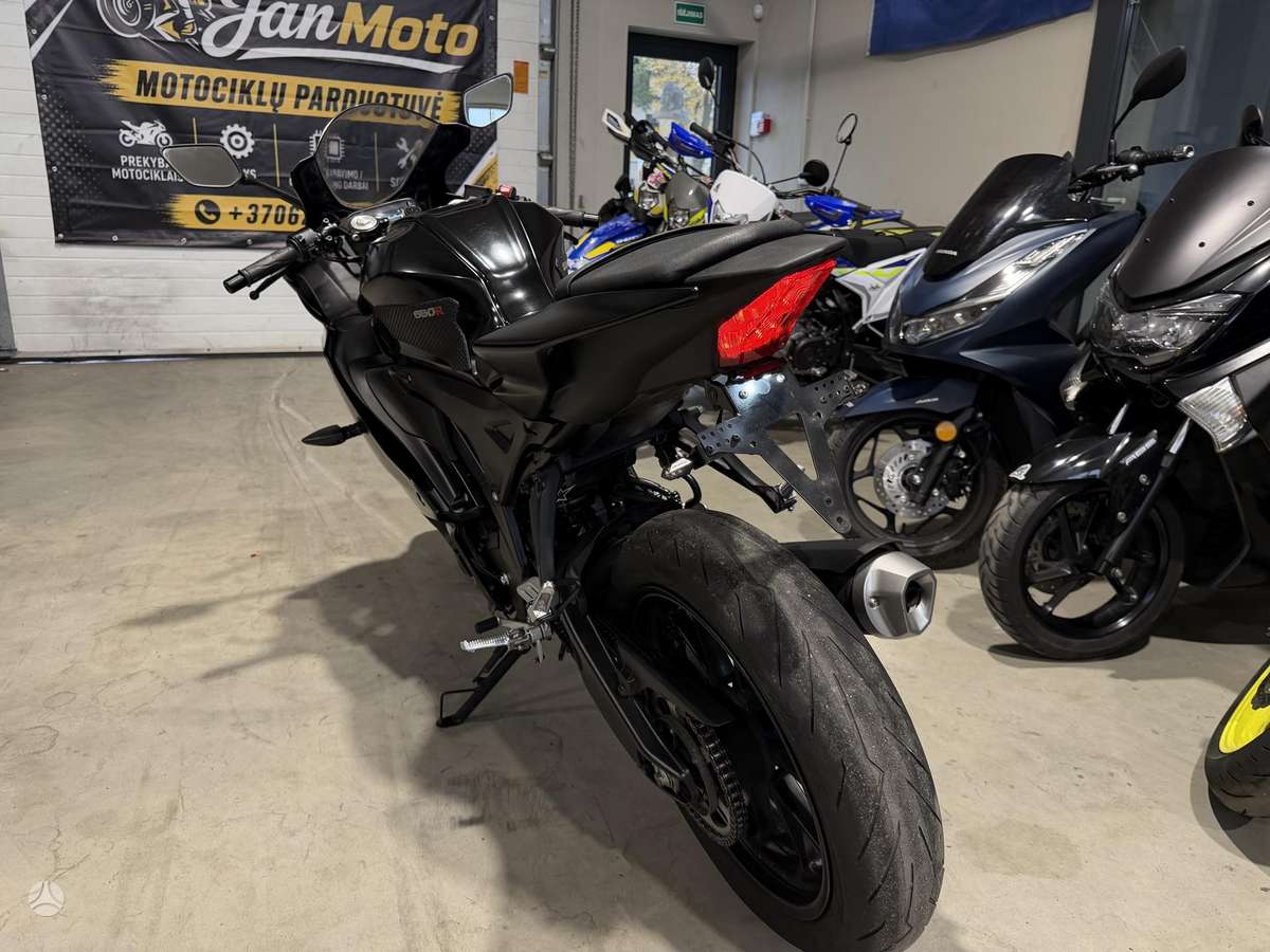 Yamaha YZF 125cc, superbikes