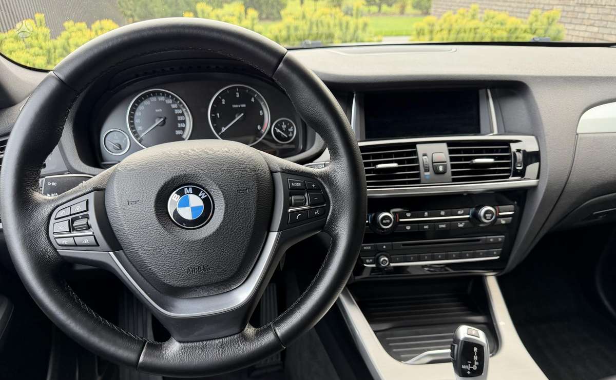 BMW X3, 3.0 l., off-road / crossover
