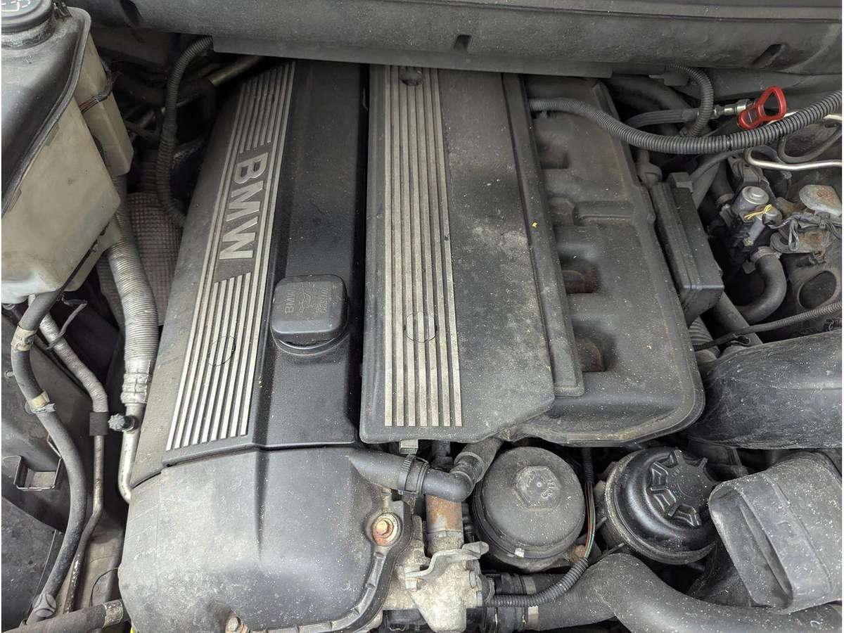 BMW X5 engine