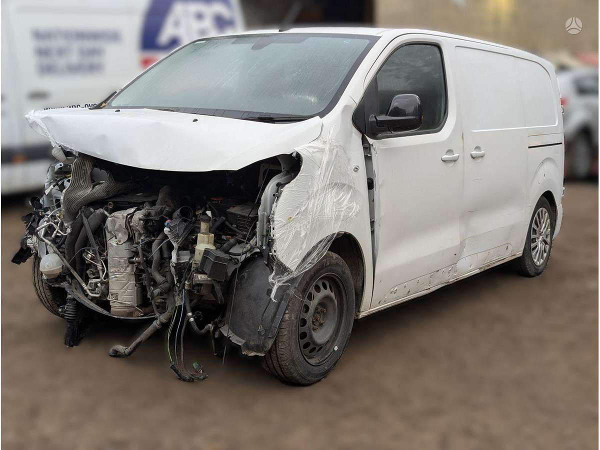 Opel Vivaro engine