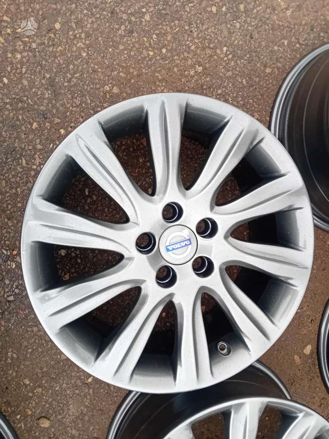 Volvo, light alloy, R17