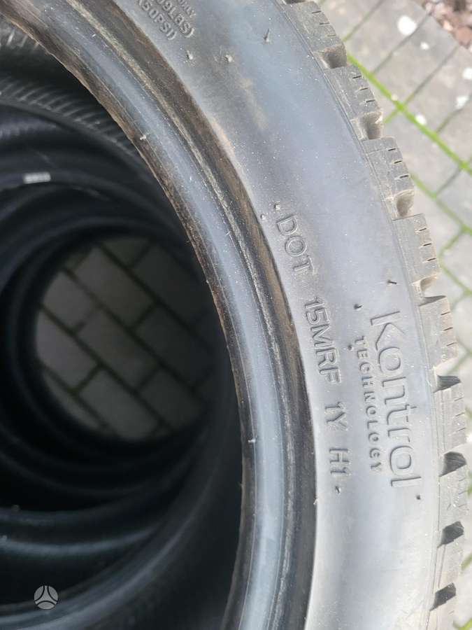 Nokian, žieminės 245/40 R18