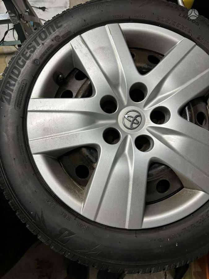 Bridgestone, зимние 205/55 R16